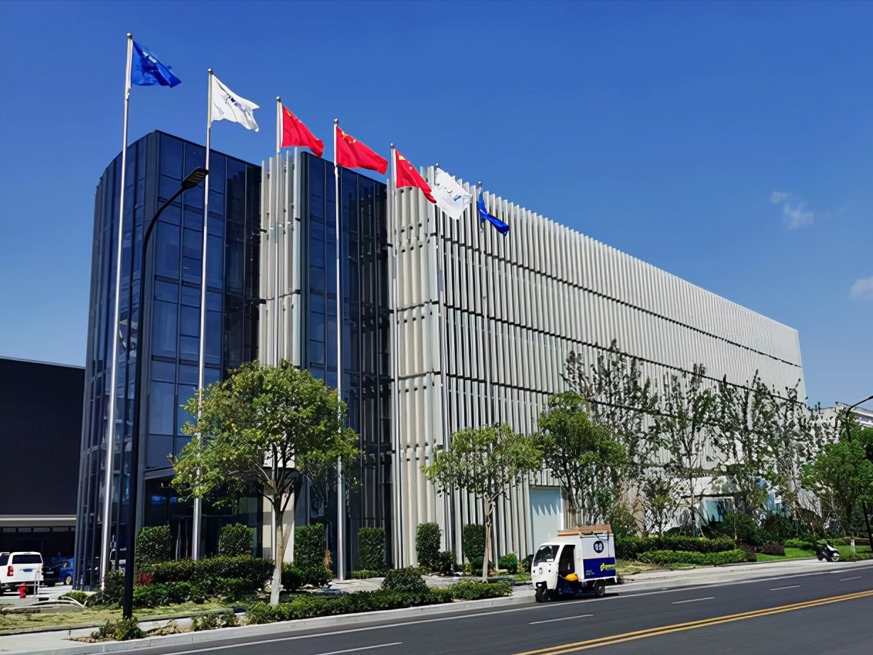 浙江大学：一隐名校友捐赠2.5亿，支持基础学科，究竟是何方神圣