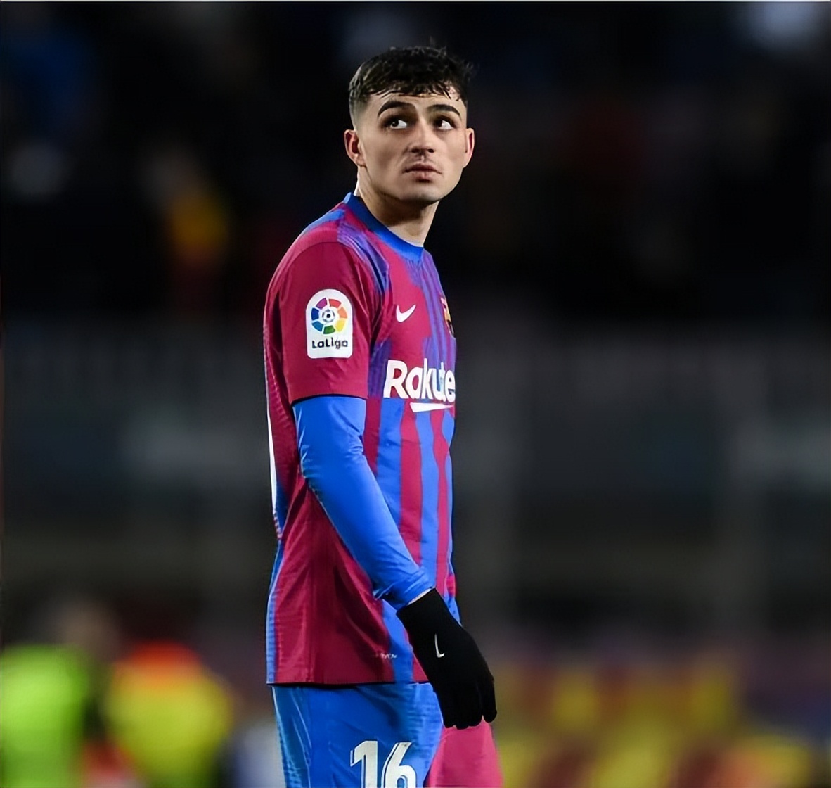 佩德里的效果接近拉基蒂奇(巴萨19岁真核完美接过