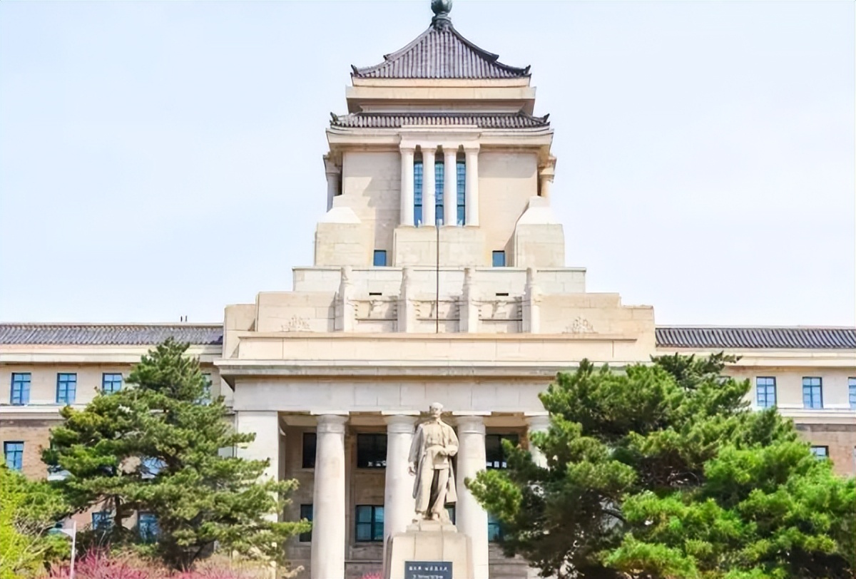 985大学档次排名更新，人大成黑马位列第二档，东北大学退步明显