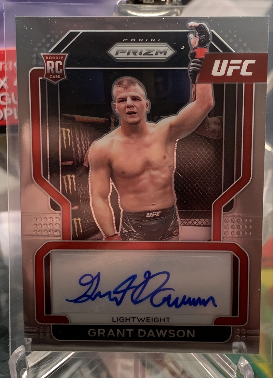 prizm2022世界杯(RC选手能力值测评！2022 Panini Prizm UFC MMA Cards)