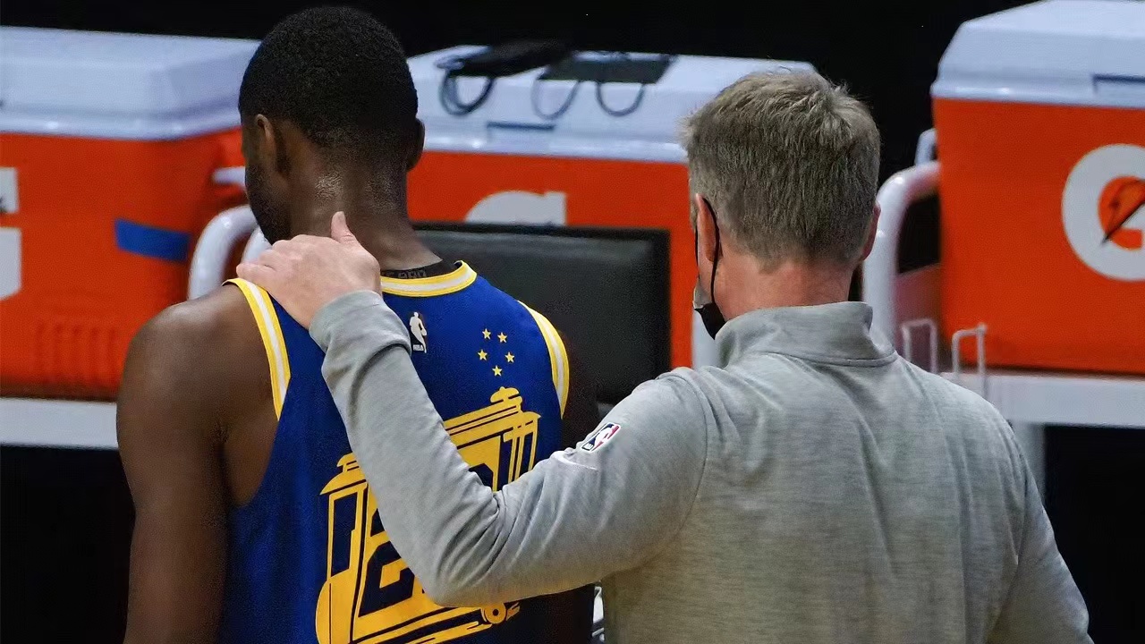 nba常规赛勇士vs掘金（勇士战胜掘金，晋级半决赛！谁注意到威金斯的表现？他付出了许多）