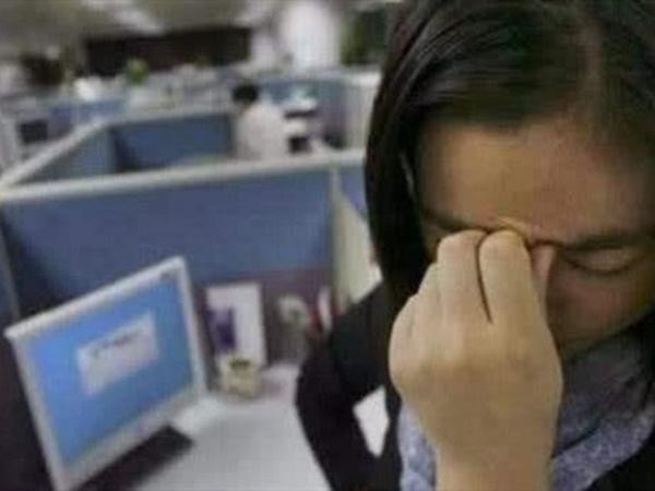 鉴黄师有多爽？每天带薪看片上万部，其实内心饱受摧残，看的想吐