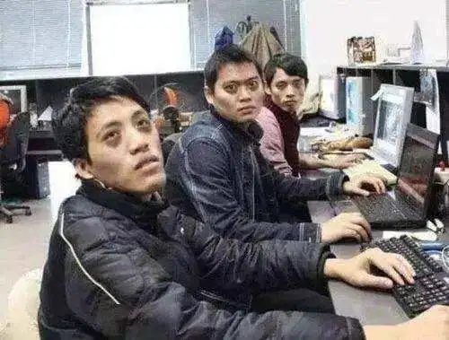 网上赌场的“性感荷官”,在拼命从菲律宾逃回中国