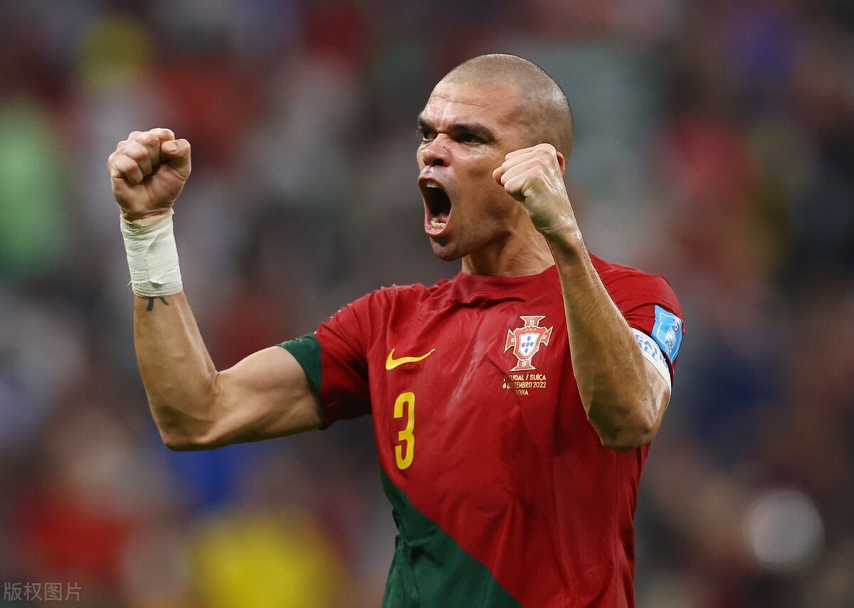 葡萄牙vs瑞士（一老一小建奇功！C罗替补 00后小将首发破门 葡萄牙半场2：0瑞士）