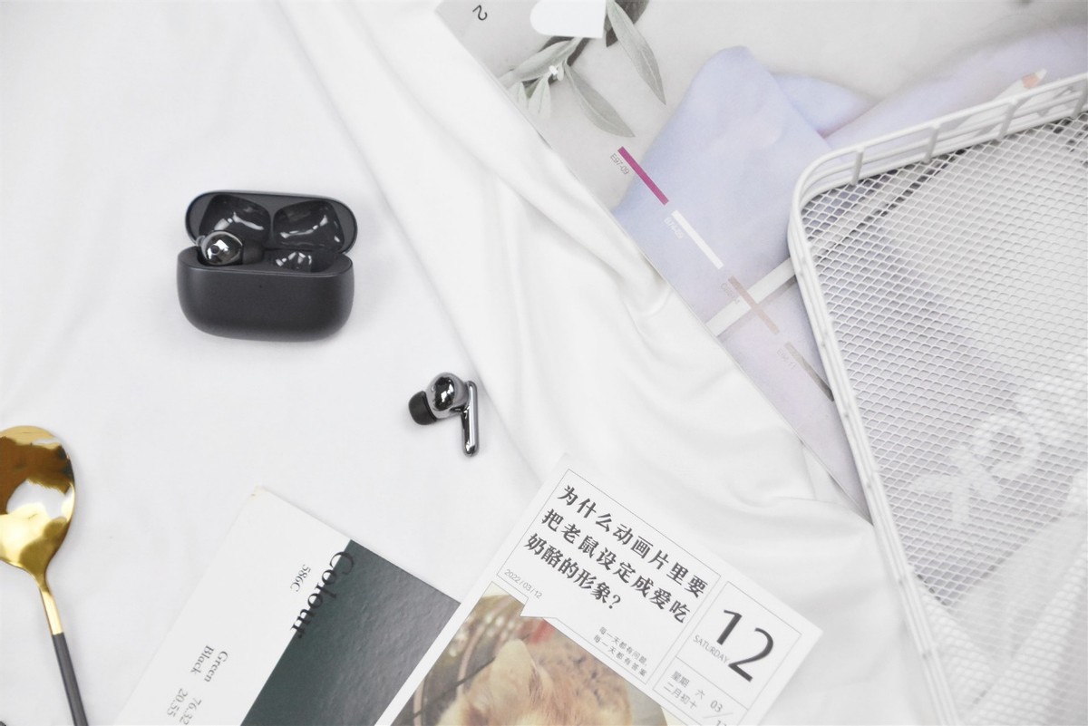 智慧降噪，体温AI监测，荣耀Earbuds 3 Pro买这么贵好在哪？
