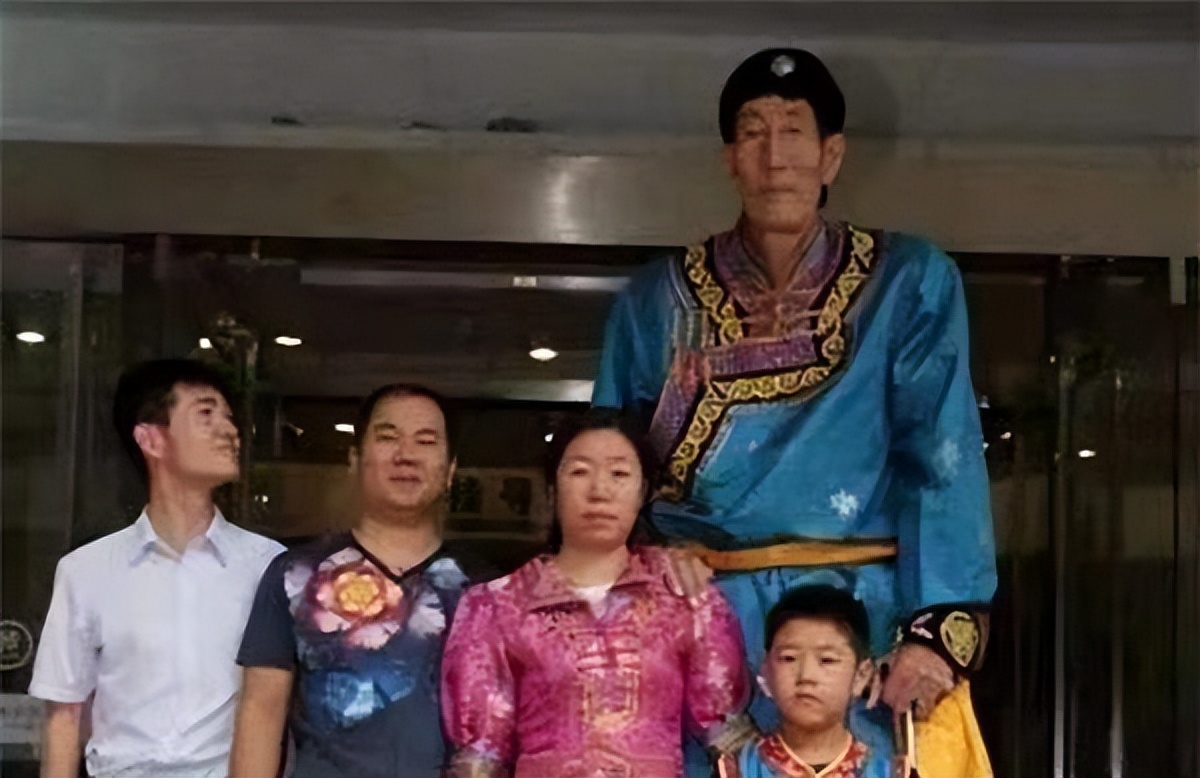 鲍喜顺为什么去nba（中国篮坛的第一巨人，娶小28岁妻子冒险生子，他们的现状如何？）