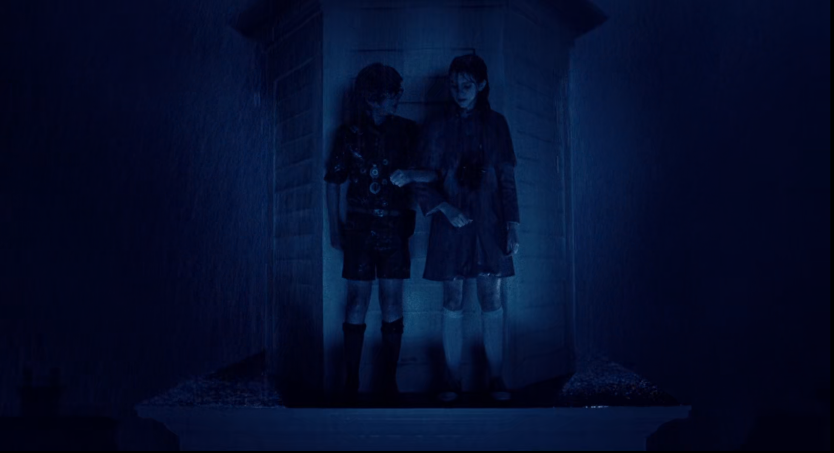 《月升王国》问题少年们的纯真爱情故事