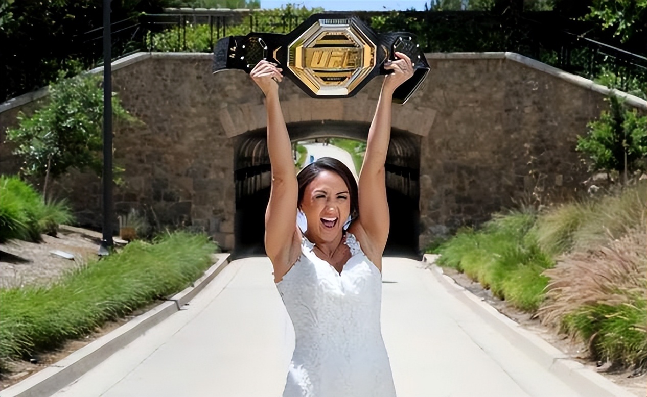 ufc新加坡站(乔安娜:饼干就是害怕张伟丽!能不能有个冠军的样子?