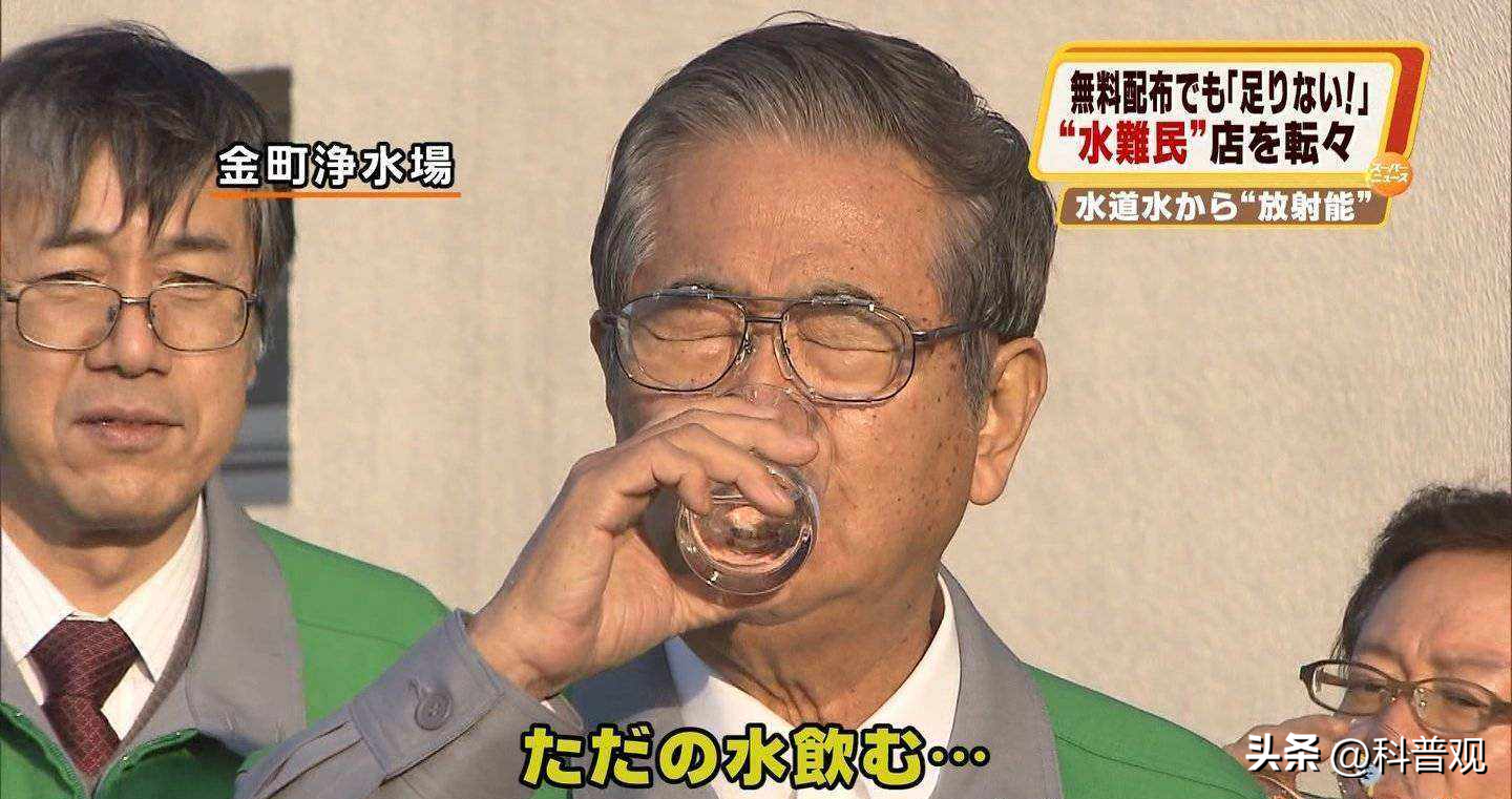 日本人在世界杯的素质（世界杯日本人捡垃圾，被赞素质高？别忘了日本要排核废水入海）