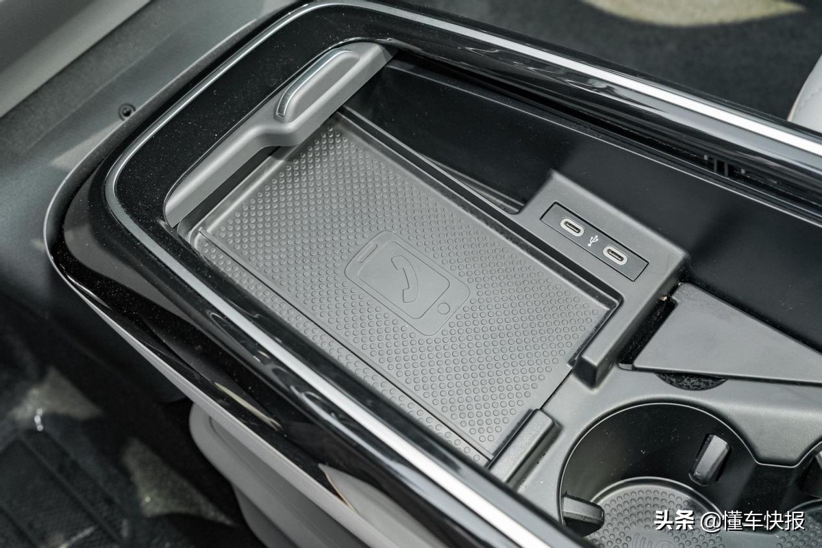 满足全家出行的纯电大块头，上汽大众ID.6 X都有哪些亮点？