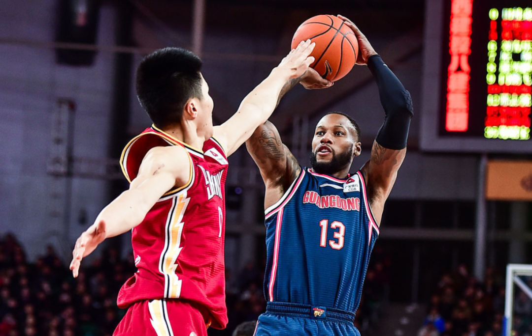 索尼威姆斯为什么不打nba（威姆斯，想说再见不容易）