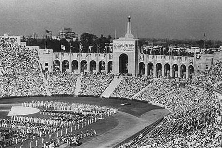 中国足球哪年进奥运会(1936柏林奥运会：中国男足首次出征！希特勒惨遭黑人打脸愤然离席)