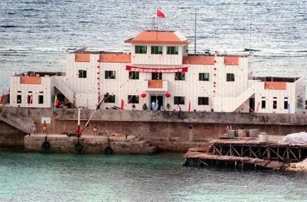 回顾16年南海对峙，才知中国早已崛起，张维为：十个航母全来何惧