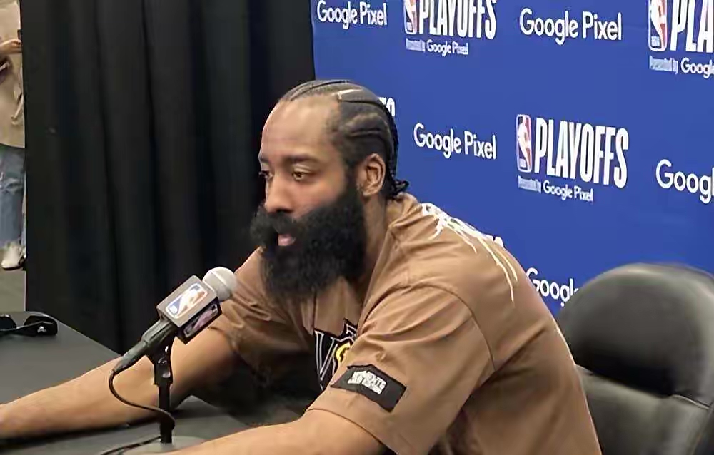 快船酝酿重磅级交易（哈登离队倒计时？曝快船与76人4换1重磅交易，大胡子联手泡椒小卡）