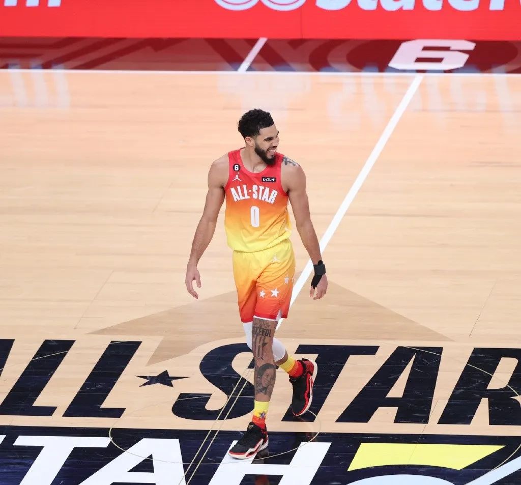 nba扣篮大赛几年一次（两队狂扔126次3分，史上最无聊的全明星赛！这比赛，谁来拯救？）-趣拿体育