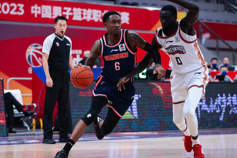 有哪个cba外援是状元（身高 2米08！CBA首秀，命中率100%！朱芳雨选的大外援，什么来头？）-华海博客