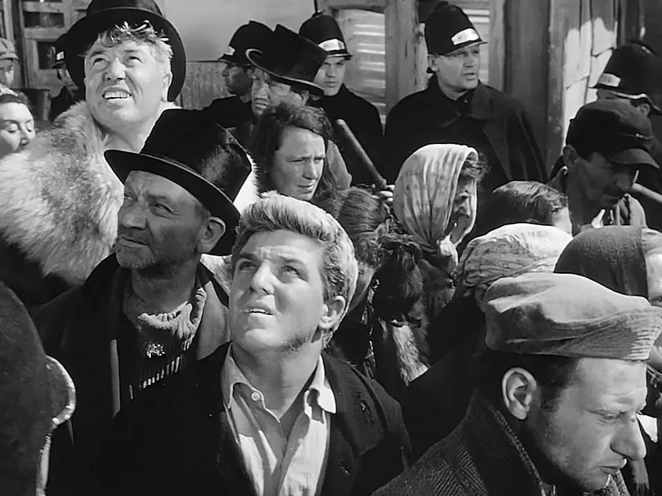 世界电影(0426)意大利电影《米兰的奇迹》(1954)剧照欣赏