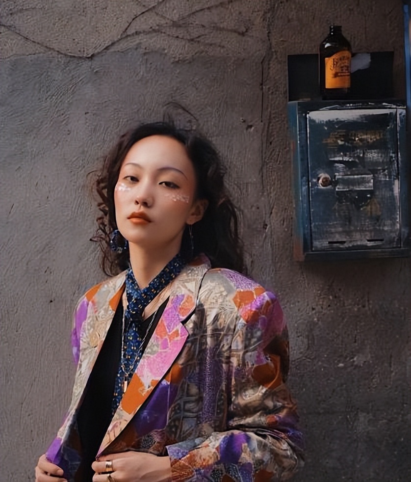 “疯产姐妹”停更39天，张小花被曝回家待产，单身人设崩塌？