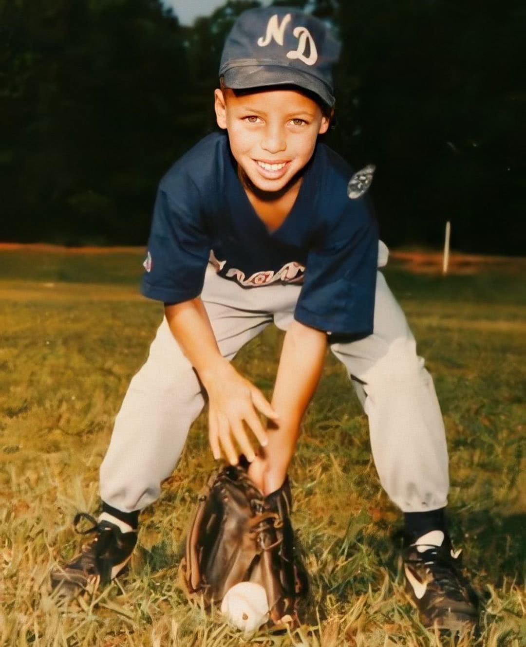 为什么库里一直喜欢扣篮 原来是因为他的出现)