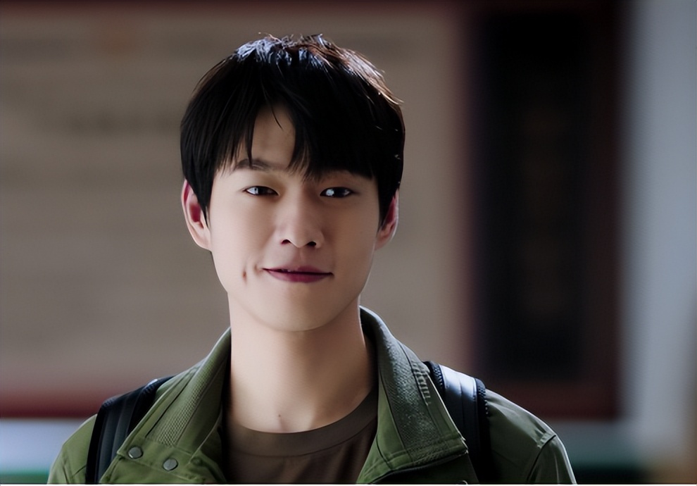 关于唐医生的一切：医疗题材真实感人，秦岚竟与他演情侣