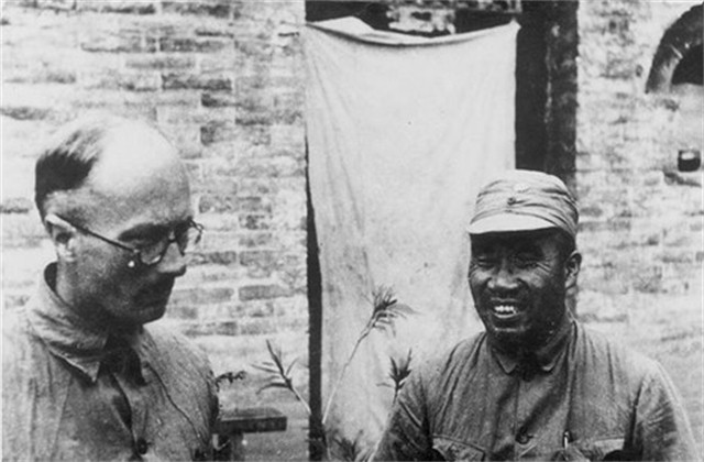 他帮中国抗战，娶中国女学生，回国时，毛主席：给三千美金作路费