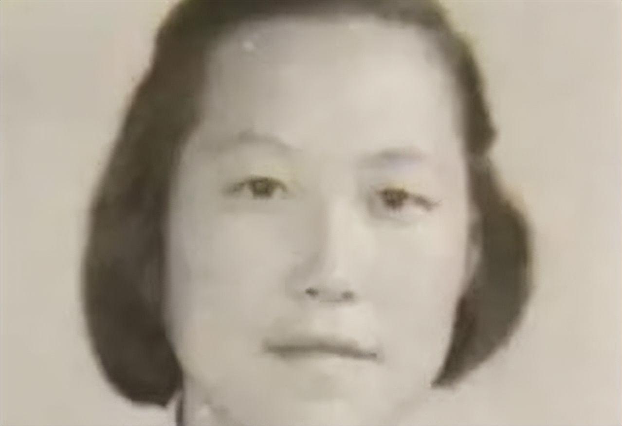 老贫农贪便宜娶二婚女大学生，家务全不会，8年后才知身份不简单