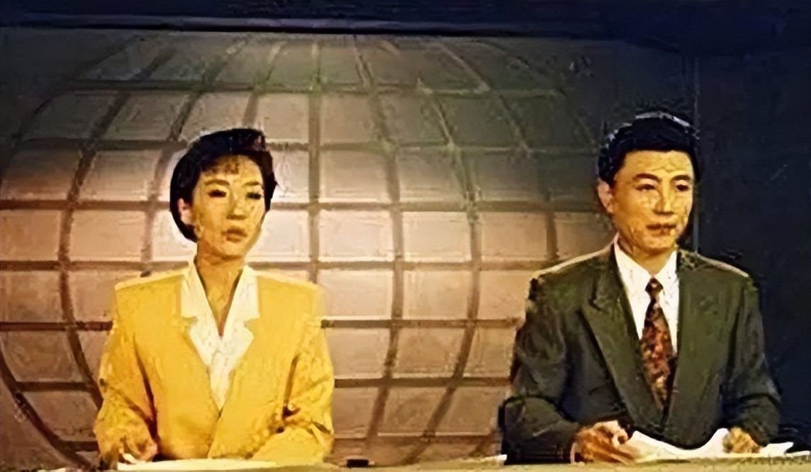 央视主持人贺红梅：事业顺风顺水，如今54岁婚姻状况成谜