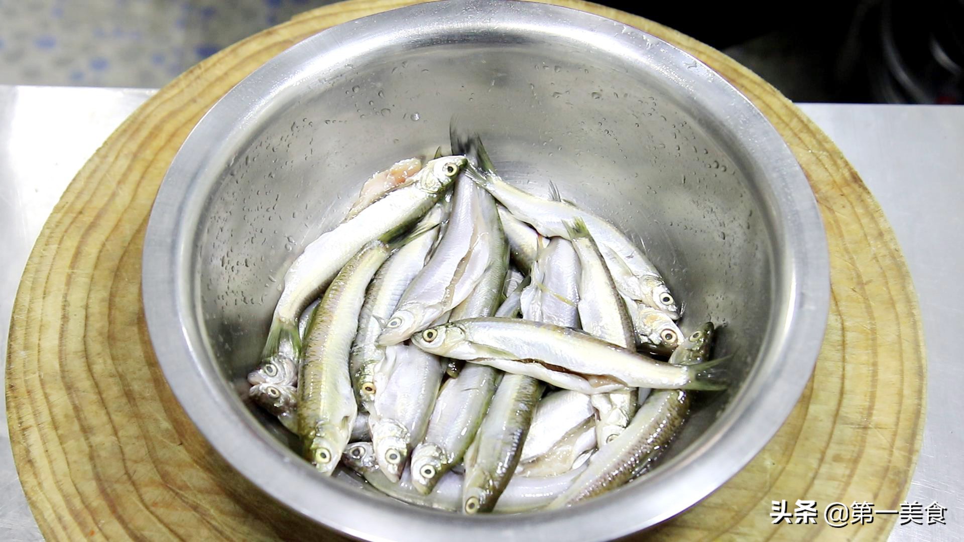 炸各种零食的做法大全（5道过年必备炸货）