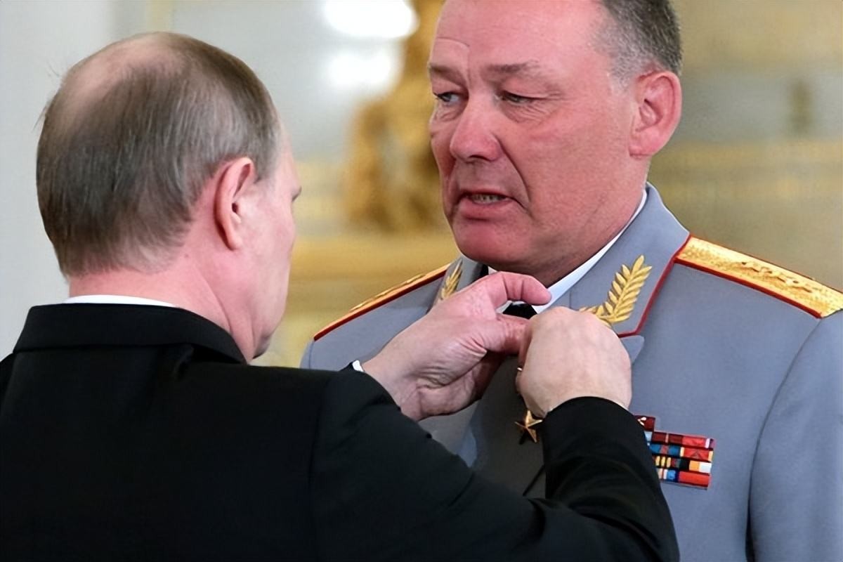 �����ٴΡ���ǰ��˧�����򿪱ٵڶ�ս�ߣ����ܡ����������