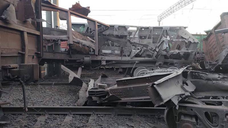 ͼ160�����������Ա�Լ��Ԯ�º��֣��ھ���Ԯ���ű�Լ����ȫ��û