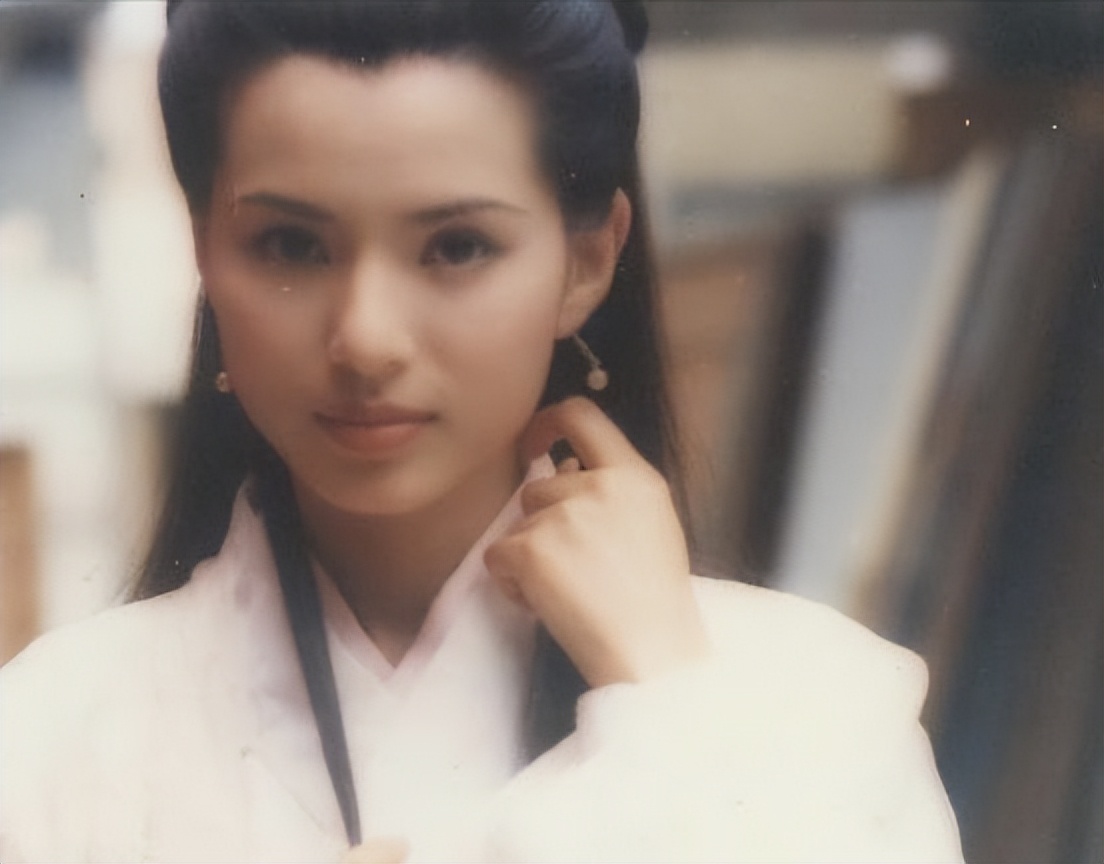 越老越有魅力的女明星，我只服这12位！连鱼尾纹都充满着女人味