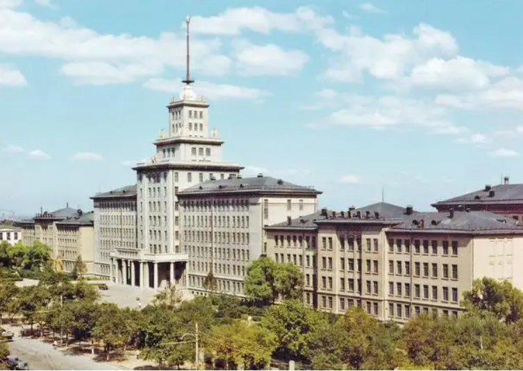北京国防大学 北京国防大学是军校吗-千百号