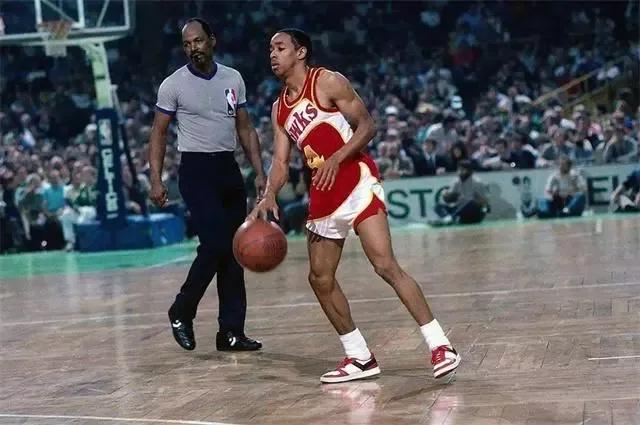 美国职业篮球为什么取nba（从默默无闻到火遍全球！NBA是怎么做到的？带你走完NBA历史（上））
