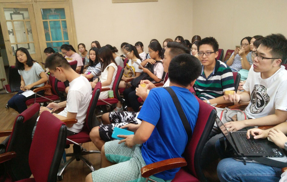 普通二本院校考生的无奈，考研难度太大了，热门专业很难逆袭