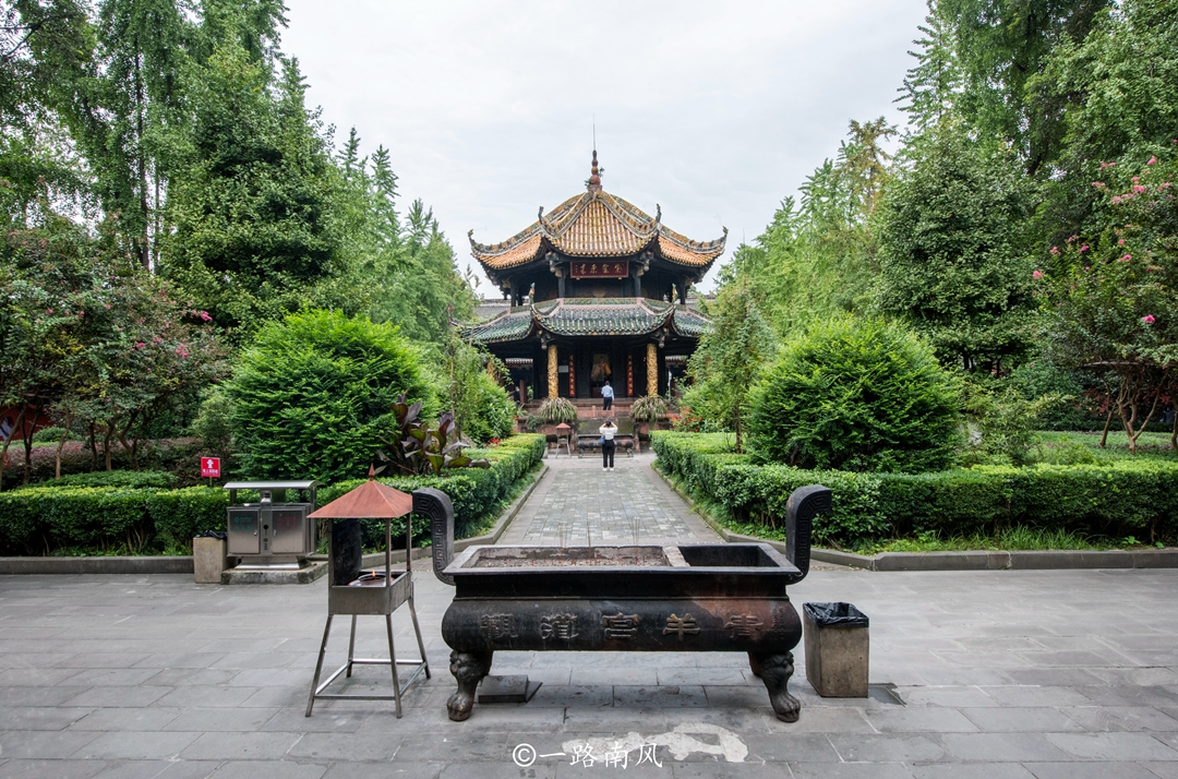 成都青羊宫，既是道教宫观，也是古典园林，唐代皇帝曾在此避难