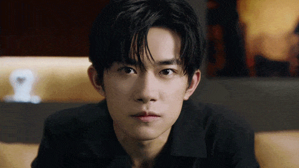 明星不红就活该被羞辱？吴昕被一刀剪掉长发，还有人喝油漆洗胃