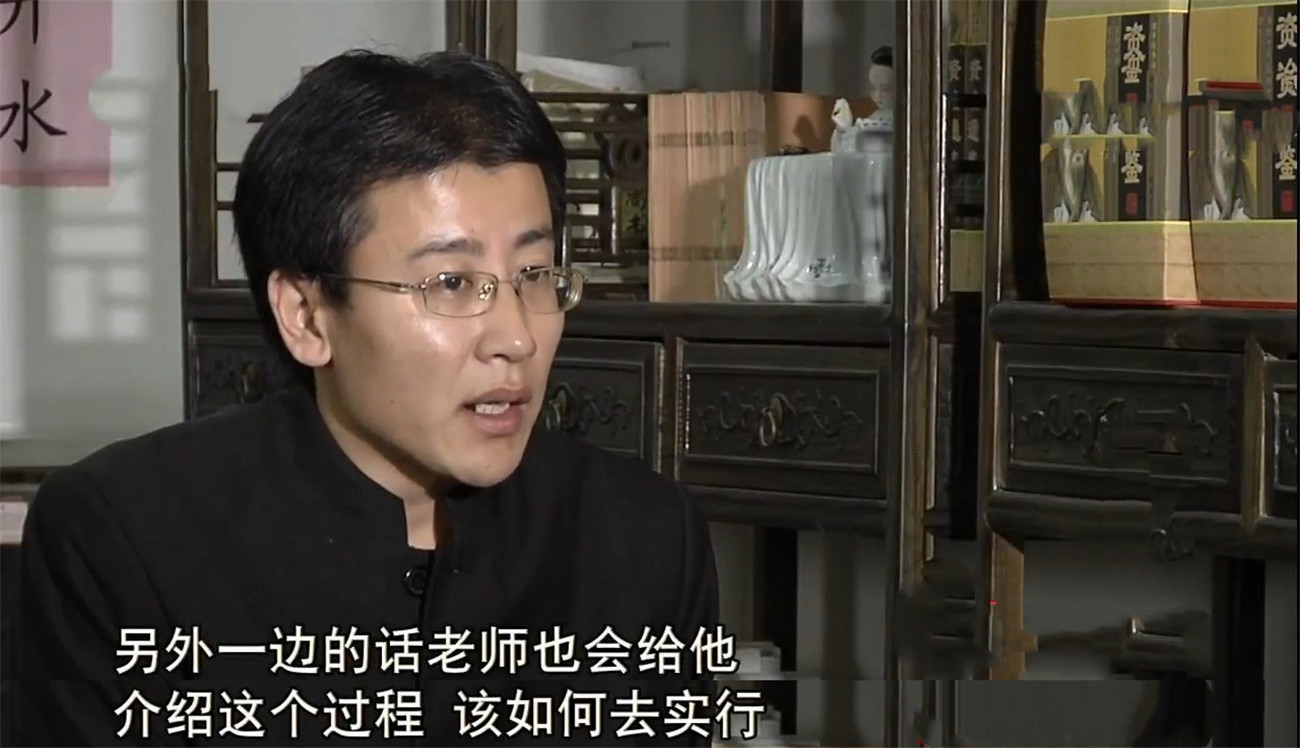 2016年16岁少年校内被逼自杀，真相揭露，阳光学校里为何阴云密布