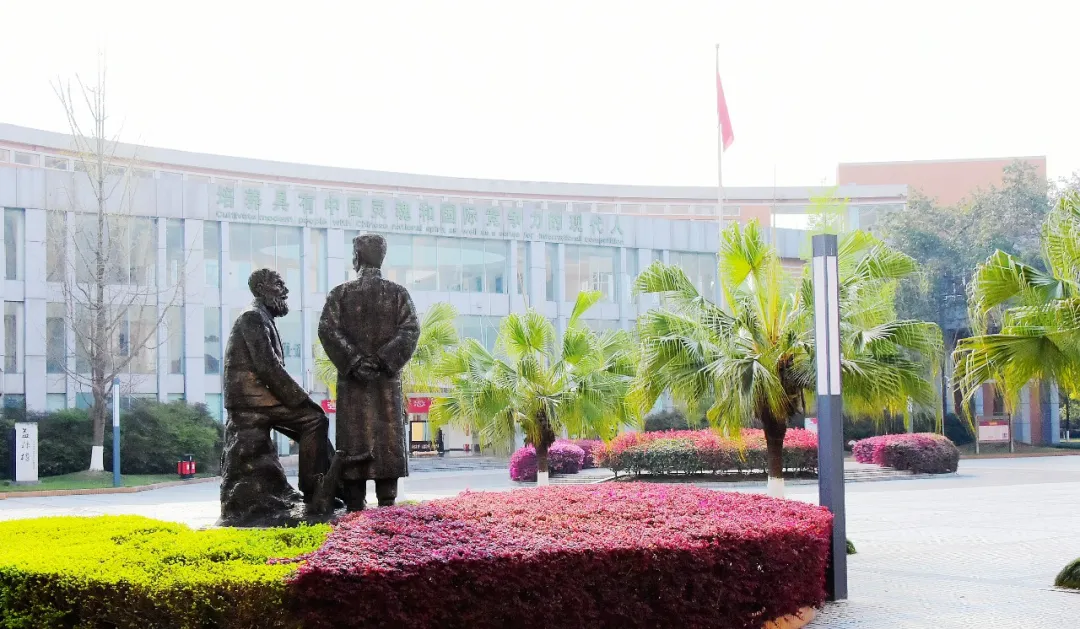 职等你来！优质教师团队，高品质学校，七中实验教师招聘不容错过