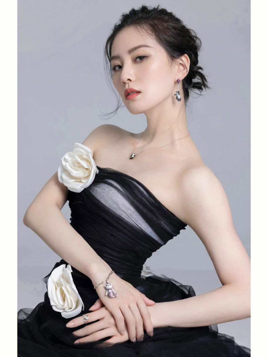 娱乐圈最干净的女明星!嫁给吴奇隆成10亿阔太!刘诗诗写真赏