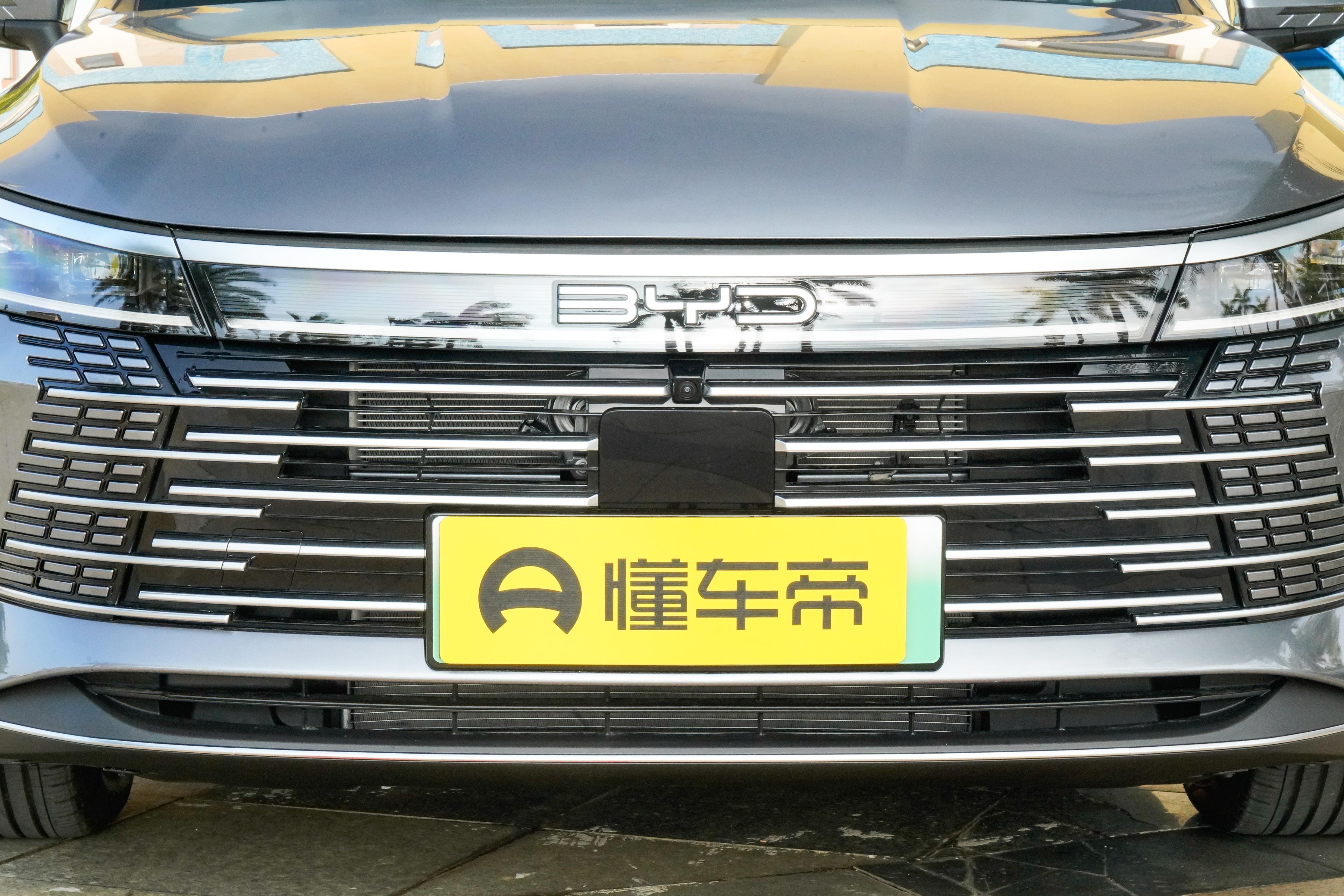 新车|“军舰”系列登场，比亚迪驱逐舰05正式上市，售11.98万元起