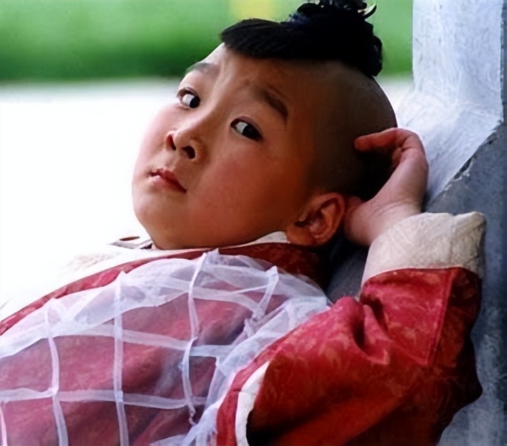 谢昀杉：13岁走红，曾志伟曾给他做配角，30岁相亲却被拒绝