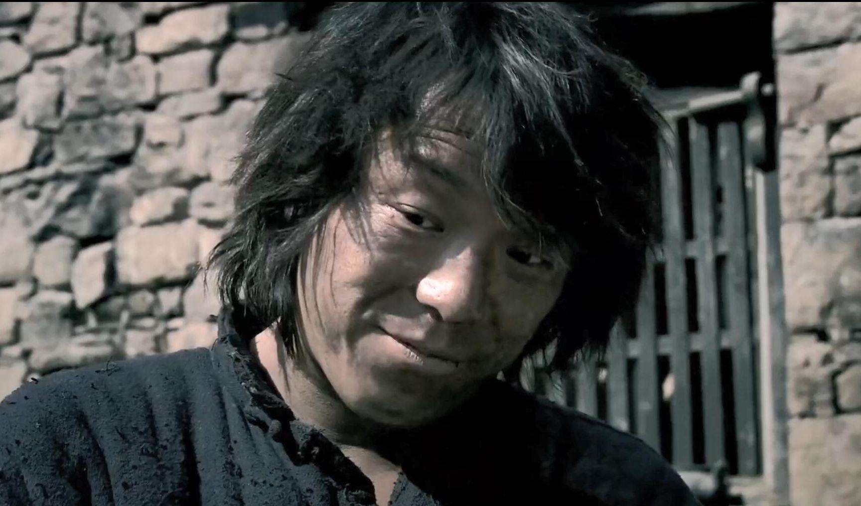 黄渤在农村拍的电影(张国立的《混在北京》:用自然的表演,演绎人穷志