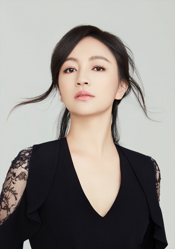 罗海琼:我这辈子最正确的决定,就是在37岁高龄嫁给富豪老公费麒