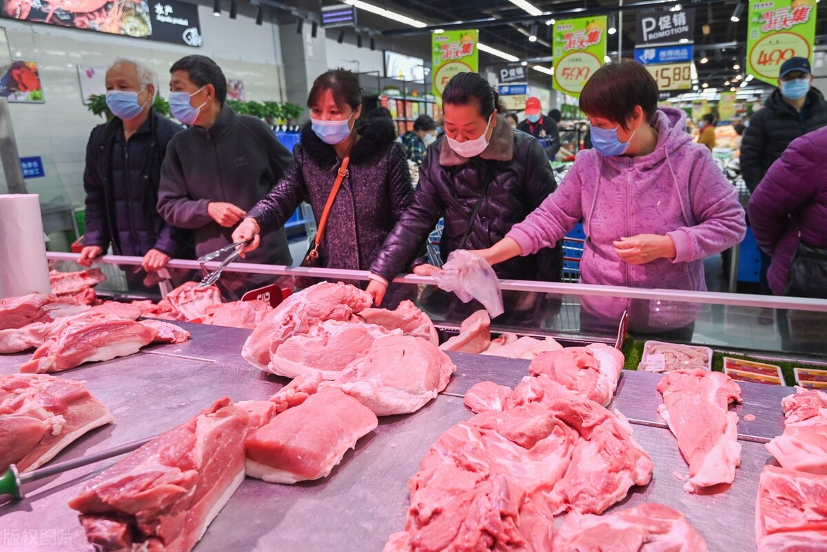 12月7日，生猪价格上涨，屠企全面涨价收猪，未来几天还会涨价