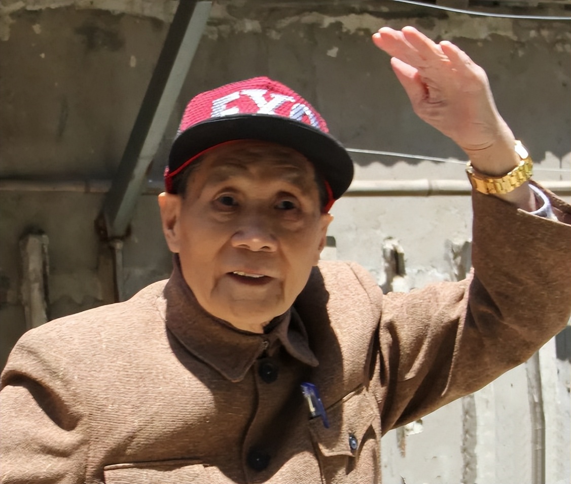 一周之内6位名人相继去世，最年轻者仅38岁，有3人同一天离世