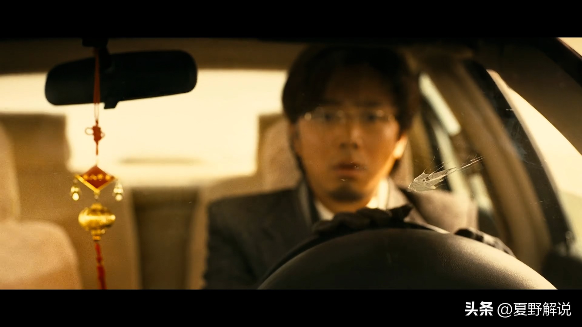 黄渤+徐峥+宁浩的黑色幽默，定档6次被禁4年，只因片里没一个好人