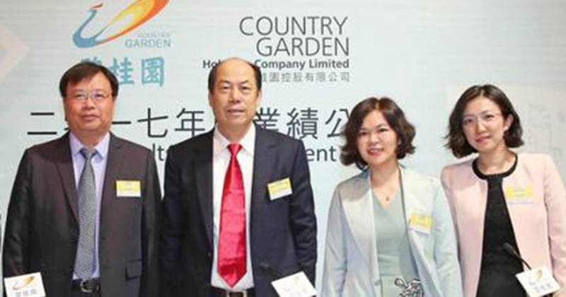 中国最有钱的10个人，女富豪日赚四千万，捐款60亿
