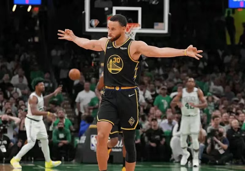 nba哪些巨星搞过退役巡演（现役能拥有退役巡演的6人：詹皇领衔三人板上钉钉，4位MVP上榜！）