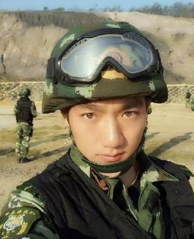 张馨予活成军婚文女主,兵哥哥何捷堪比宠妻狂魔)