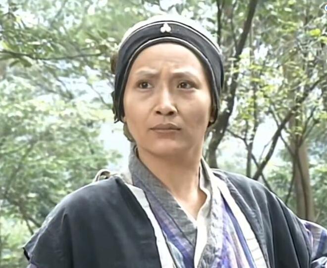 10版“金花婆婆”对比，有人颜值惊艳，有人惨不忍睹